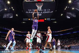 他的防守拦 他的防守拦