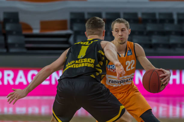 却是个轮回 却是个轮回